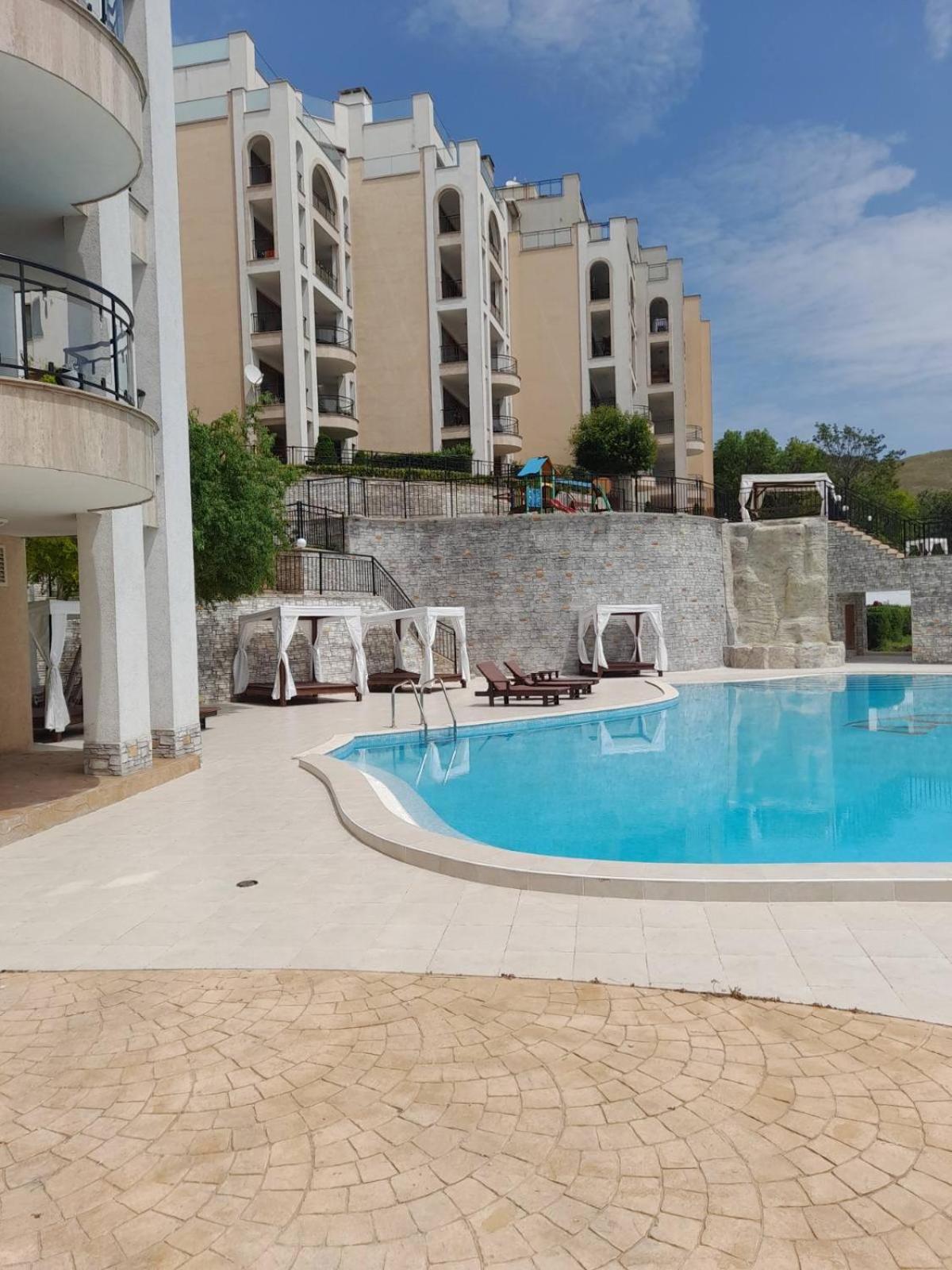 Queen'S Garden Balchik Apartment Εξωτερικό φωτογραφία
